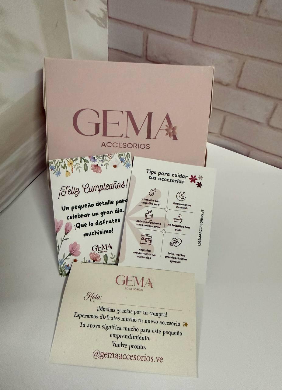 Detalles y Papelería